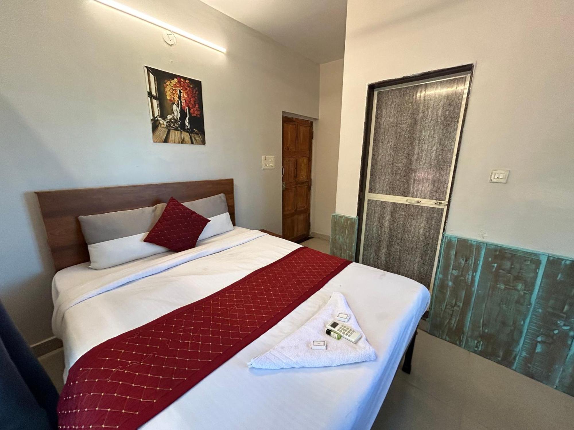 Shivam Bnb Mandrem Resort Exterior photo